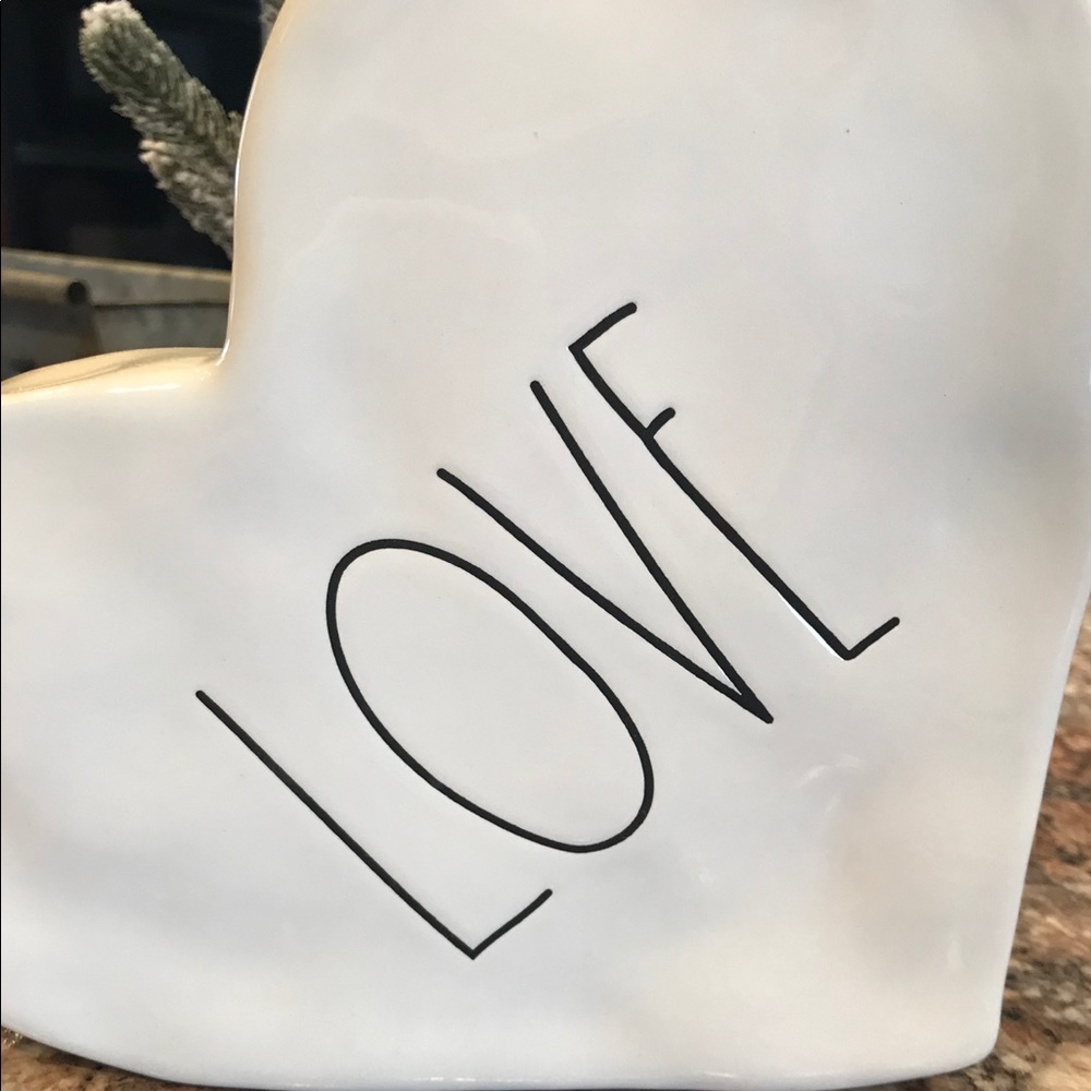 ❤️ Rae Dunn Ceramic Heart LOVE Plaque NEW - Picture 2 of 4
